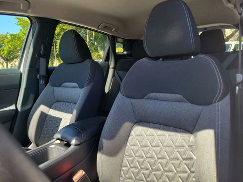 Certified 2025 Nissan Kicks SV image 24