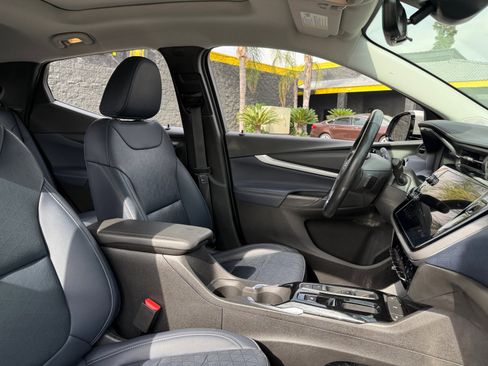 Used 2023 Chevrolet Bolt EUV Premier w/ Sun & Sound Package image 19