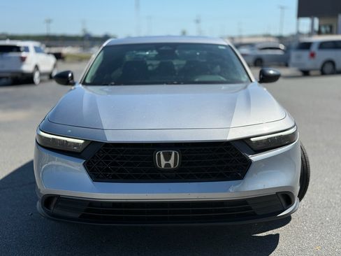 Used 2023 Honda Accord Sport image 2