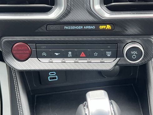 Used 2025 Ford Mustang GT Premium image 20