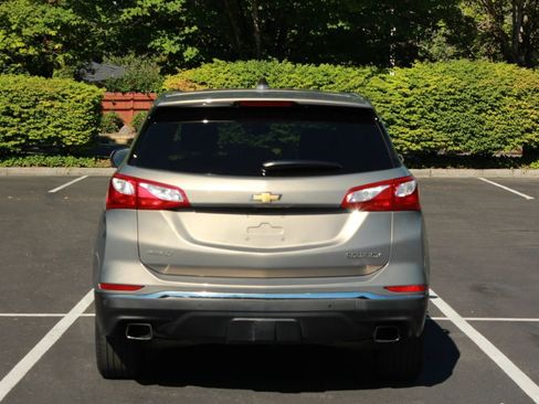 Used 2018 Chevrolet Equinox LT AWD/4WD image 6