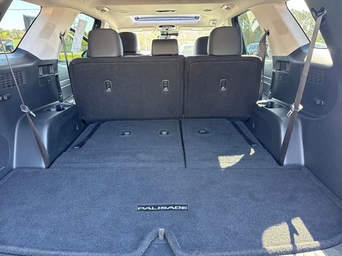 Used 2024 Hyundai Palisade SEL FWD image 23