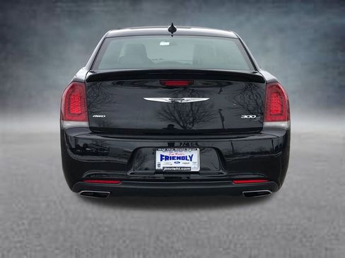 Used 2018 Chrysler 300 S w/ S Model Appearance Package image 6