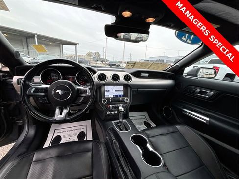 Used 2022 Ford Mustang Premium image 17