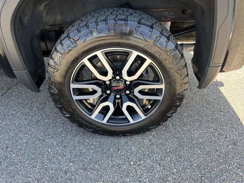 Used 2021 GMC Sierra 1500 AT4 AWD/4WD image 6