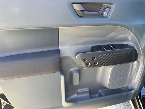 New 2025 Ford Maverick XL image 11