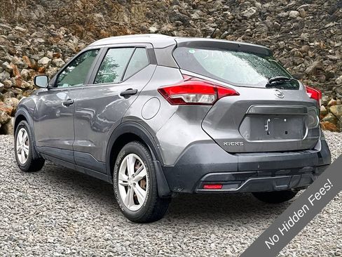 Used 2019 Nissan Kicks S FWD image 7