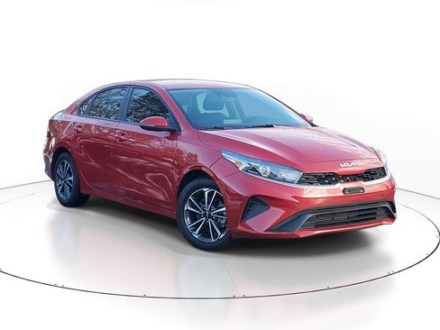 Certified 2024 Kia Forte LXS w/ LXS Technology Package image 1