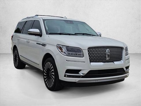 Used 2021 Lincoln Navigator Black Label w/ Cargo Convenience Package AWD/4WD image 3