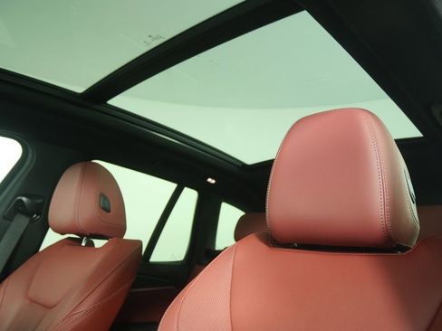 Used 2024 BMW X3 sDrive30i w/ Premium Package image 11