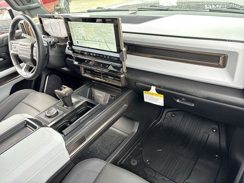 New 2025 GMC Hummer EV 3X image 30