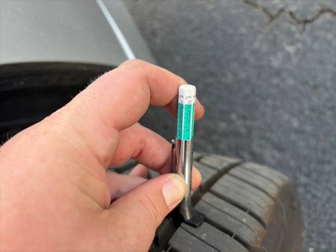 Used 2006 Cadillac STS V image 14