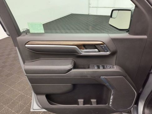 Used 2024 GMC Sierra 1500 Elevation w/ X31 Off-Road Package AWD/4WD image 12