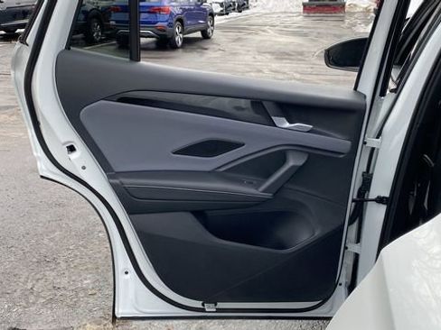 New 2026 Volkswagen Tiguan SE R-Line image 25