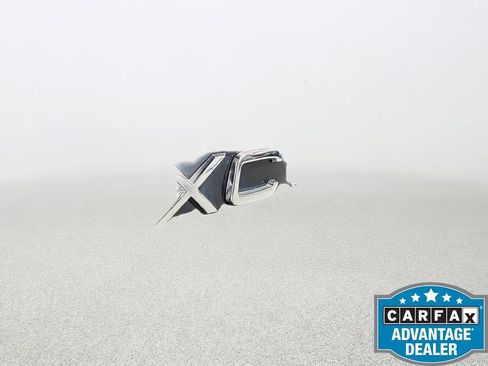Used 2023 Volvo XC60 B5 Plus FWD image 37