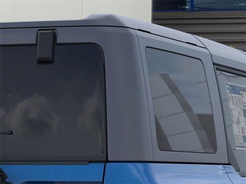 New 2025 Ford Bronco Badlands image 25