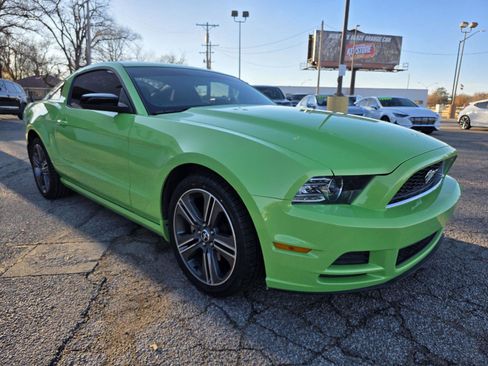 Used 2014 Ford Mustang Coupe w/ V6 Performance Package image 3