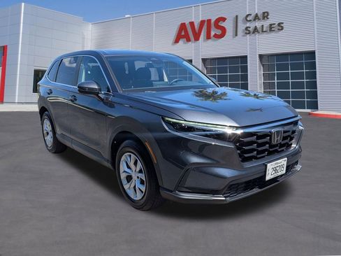 Used 2025 Honda CR-V LX image 3