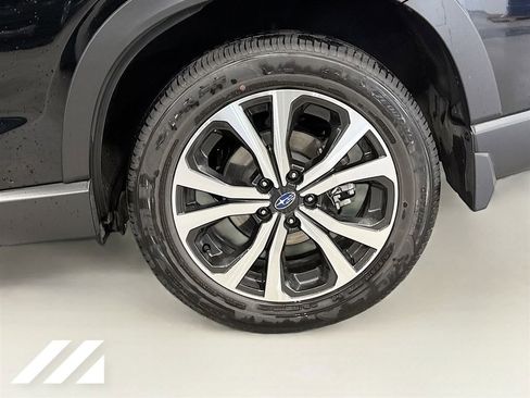 Used 2024 Subaru Forester Limited image 35