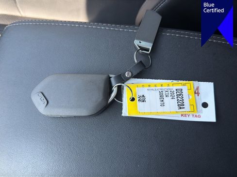 Used 2024 Kia Sorento S w/ Panoramic Sunroof Package AWD/4WD image 15