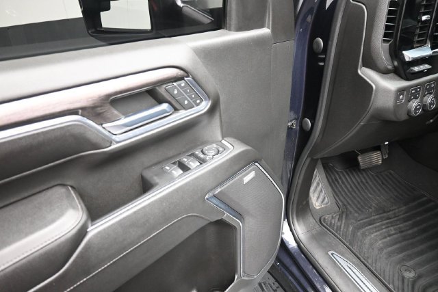 Used 2024 Chevrolet Silverado 3500 LTZ w/ LTZ Plus Package AWD/4WD image 8