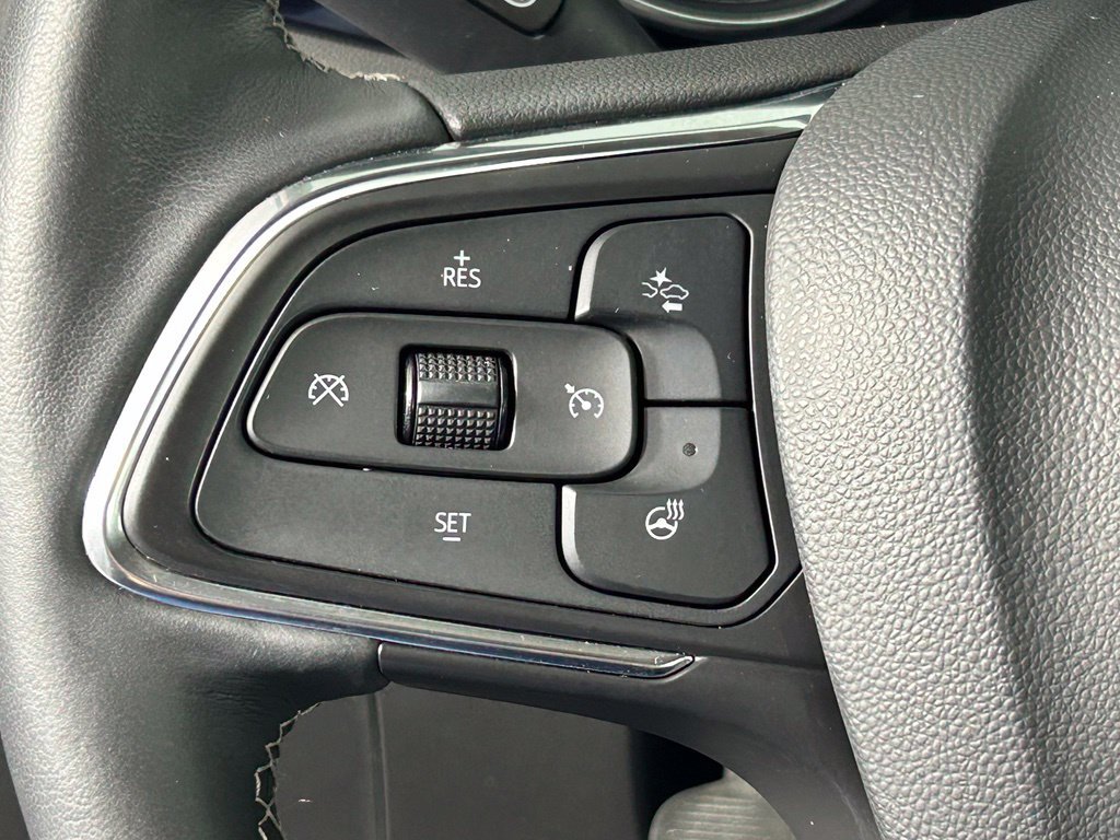 Used 2023 Buick Encore GX Essence w/ Experience Buick Package AWD/4WD image 27