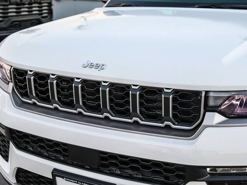 New 2026 Jeep Grand Cherokee L Limited RWD image 6