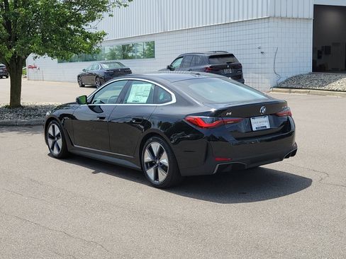New 2026 BMW i4 xDrive40i w/ Premium Package AWD/4WD image 3