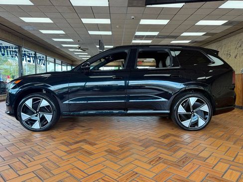 Used 2025 Volvo EX90 Plus AWD/4WD image 5