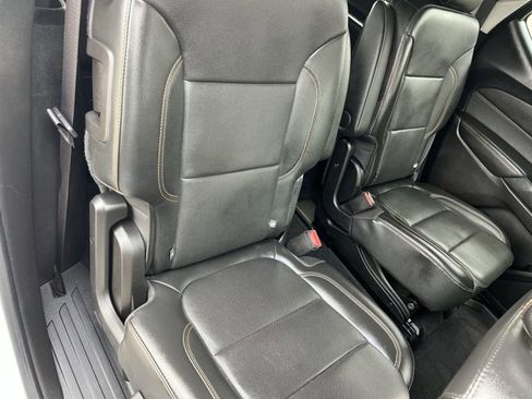 Used 2019 Chevrolet Traverse Premier w/ Driver Confidence II Package image 28