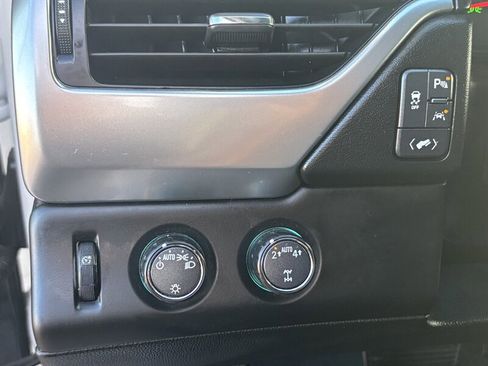 Used 2019 Chevrolet Tahoe LT image 20