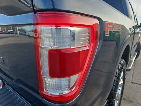 Used 2022 Ford F150 Lariat w/ Max Trailer Tow Package image 32