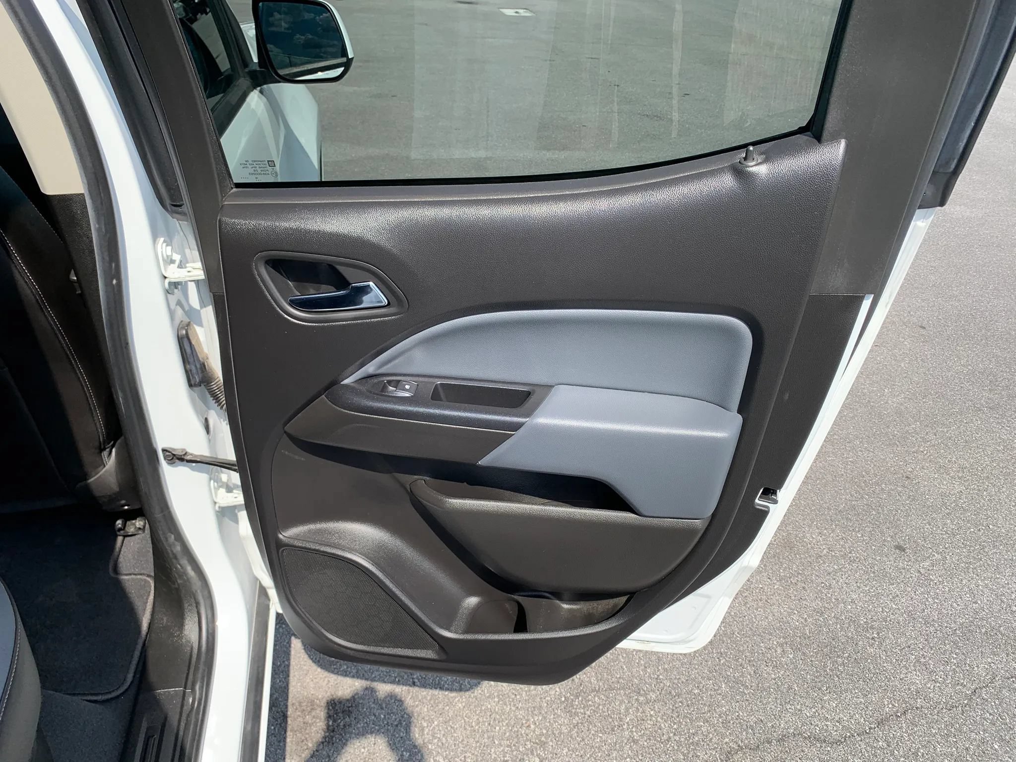 Used 2019 Chevrolet Colorado Z71 AWD/4WD image 27
