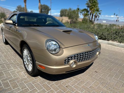 Used 2005 Ford Thunderbird Deluxe RWD image 26