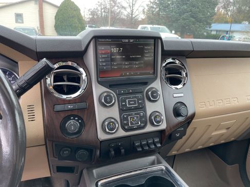 Used 2016 Ford F250 Lariat w/ Lariat Ultimate Package image 15
