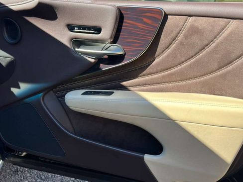 Used 2018 Lexus LS 500 AWD w/ Interior Upgrade Package image 30