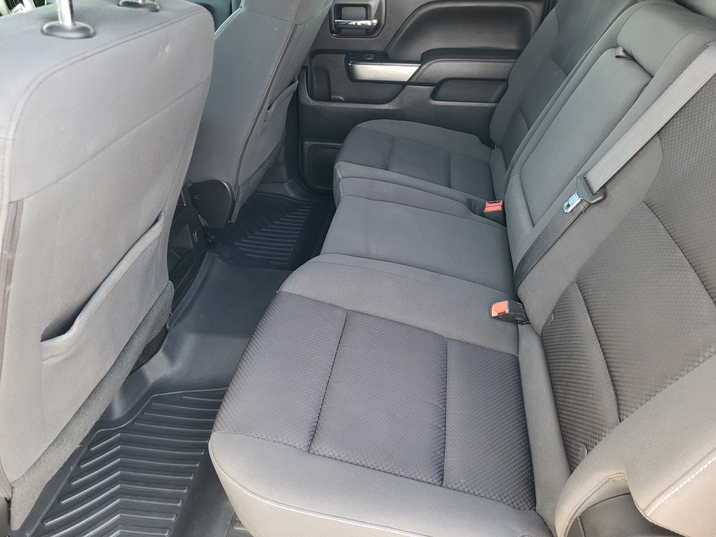 Used 2018 Chevrolet Silverado 1500 LT AWD/4WD image 11