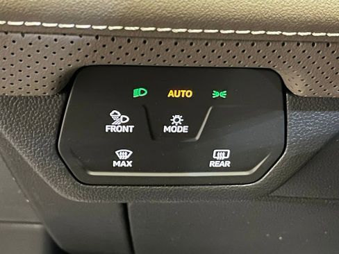 New 2026 Volkswagen Atlas SEL image 18