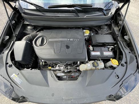 Used 2021 Jeep Cherokee Trailhawk AWD/4WD image 53