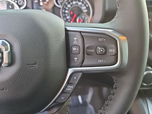 New 2026 RAM 1500 4x4 Crew Cab image 17