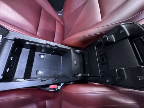 Used 2024 MAZDA MAZDA3 s image 27