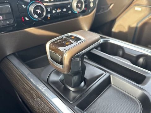 Used 2024 Chevrolet Silverado 1500 LT Trail Boss w/ Convenience Package II image 21