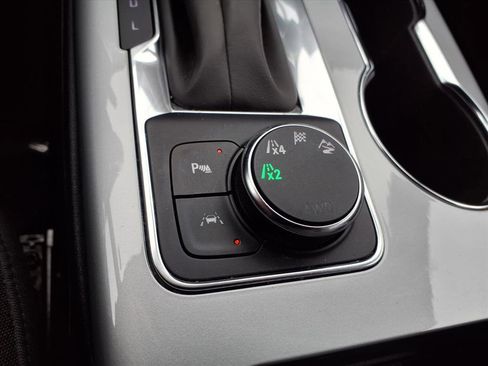 Used 2022 Chevrolet Blazer LT image 12