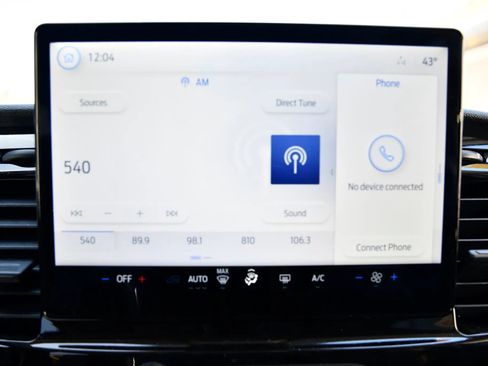 Used 2023 Ford Transit 350 XLT image 17