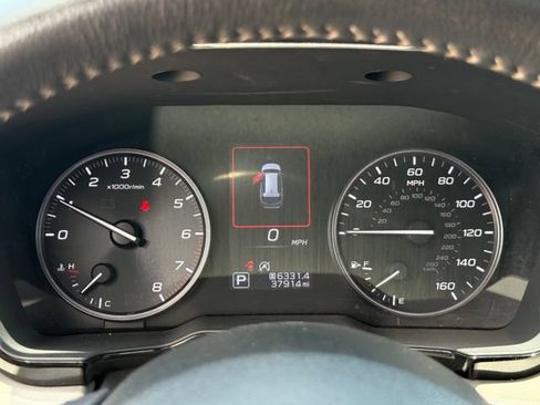 Used 2025 Subaru Outback Premium AWD/4WD image 16