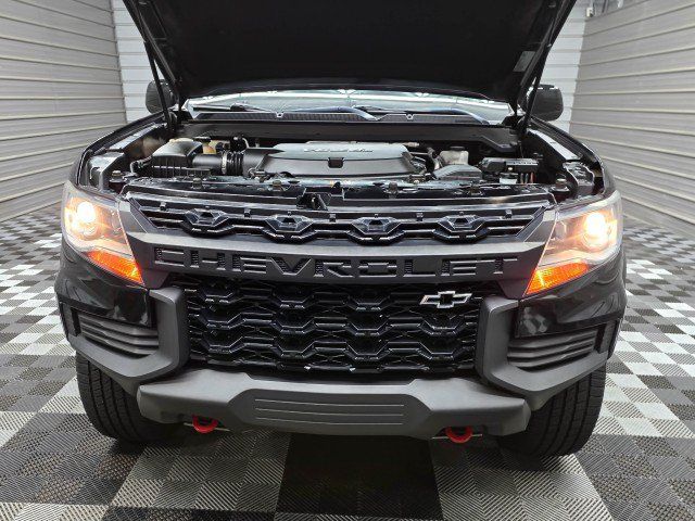 Used 2021 Chevrolet Colorado ZR2 w/ ZR2 Midnight Special Edition AWD/4WD image 36