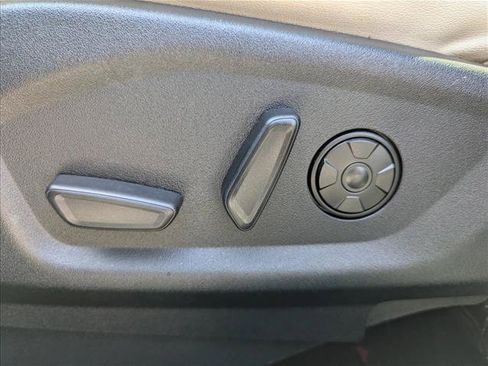 Used 2019 Ford Explorer Platinum AWD/4WD image 11