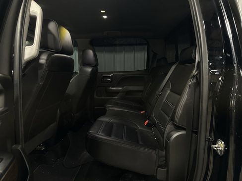 Used 2019 GMC Sierra 2500 Denali w/ Duramax Plus Package image 5
