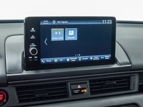Used 2025 Honda Pilot TrailSport image 21