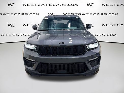 New 2025 Jeep Grand Cherokee Limited w/ Black Appearance Package image 4